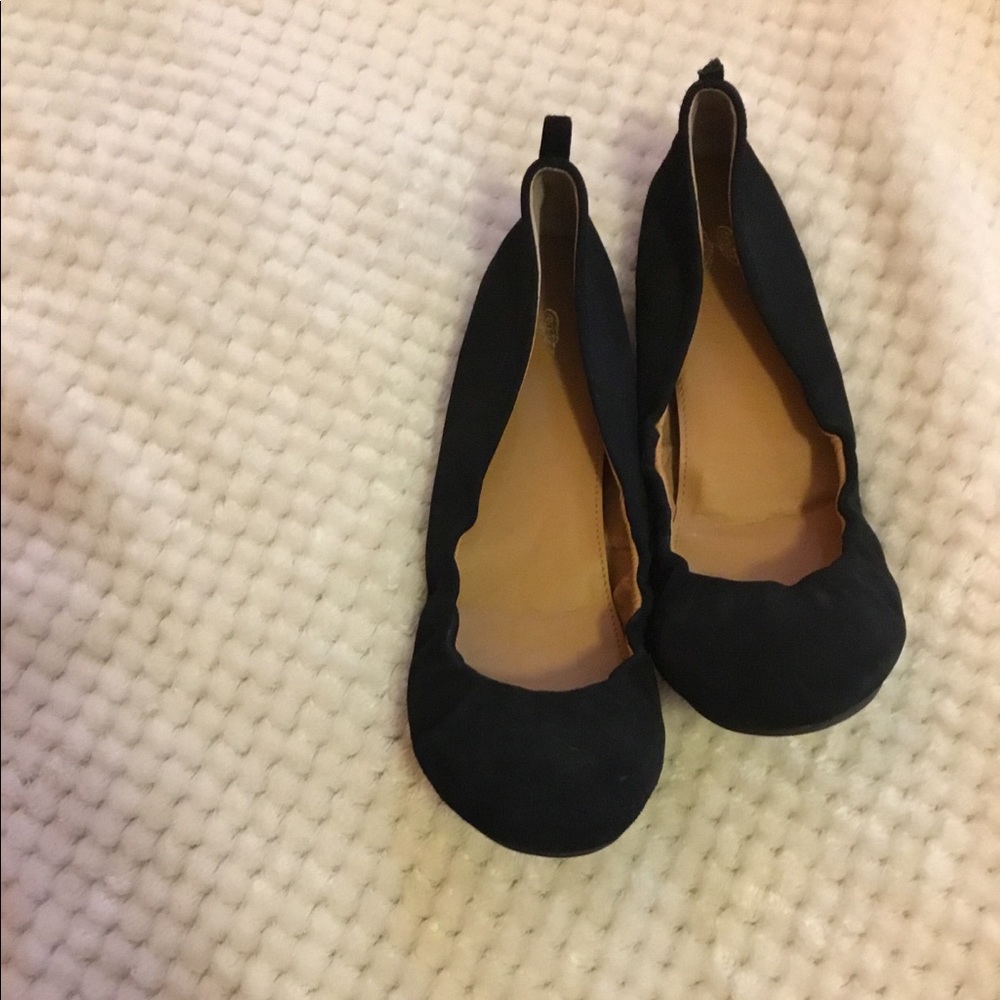 VS | round toe black flats